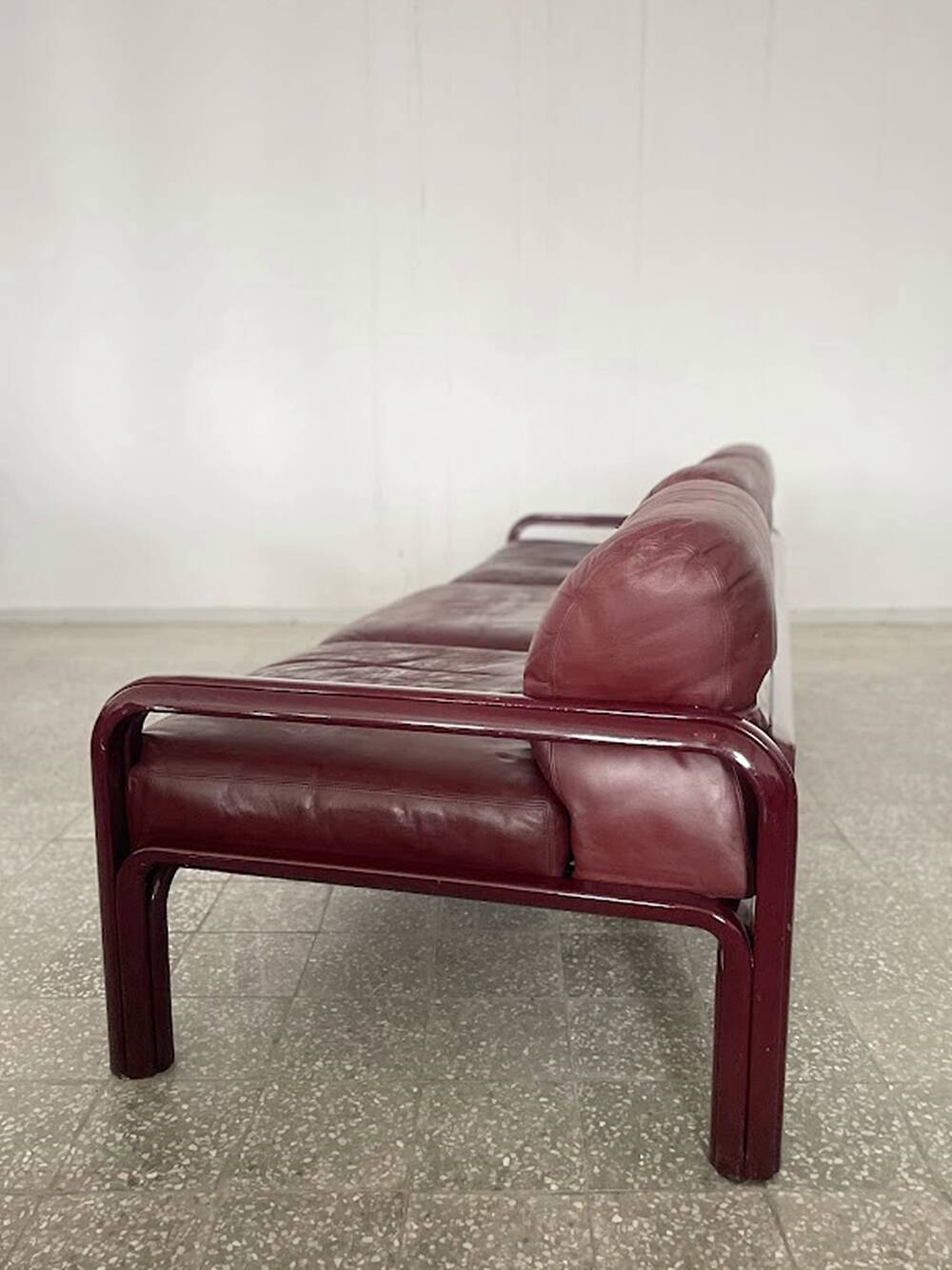 Gae Aulenti Three-seater sofa for Knoll International 1977 USA