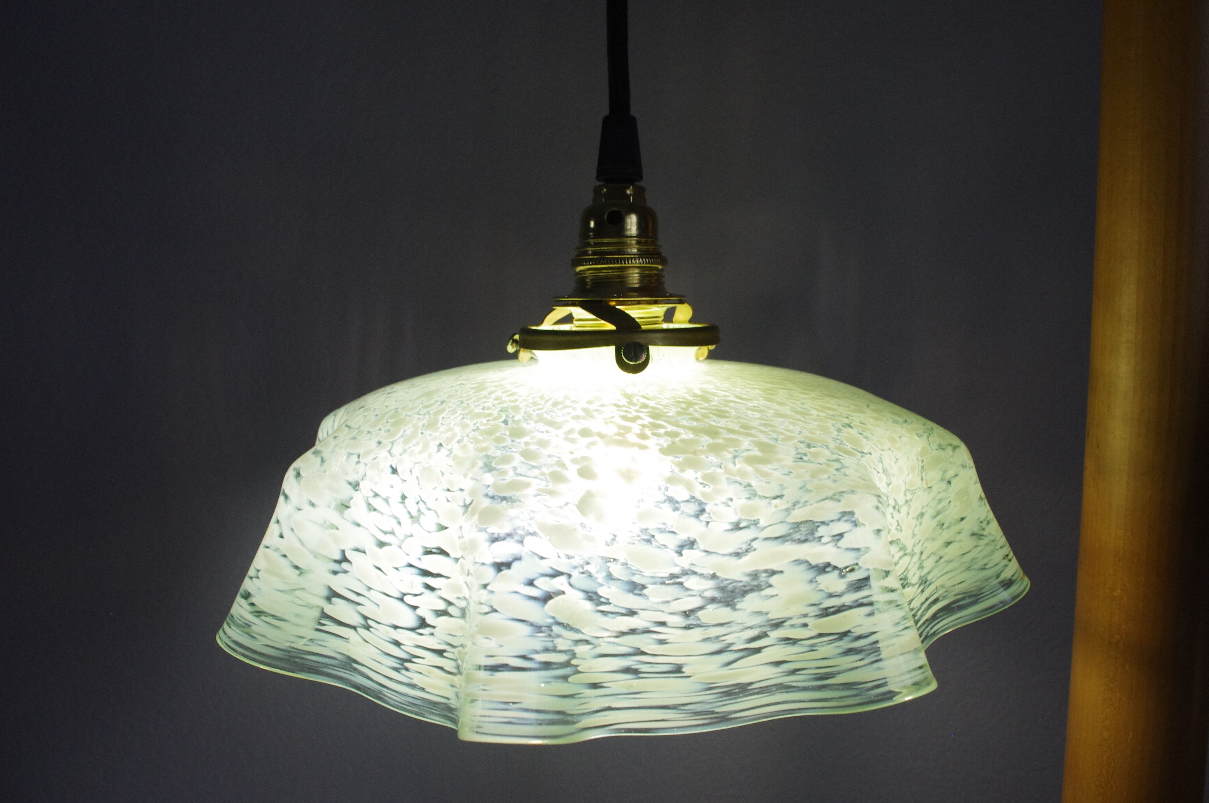 Clichy green glass suspension