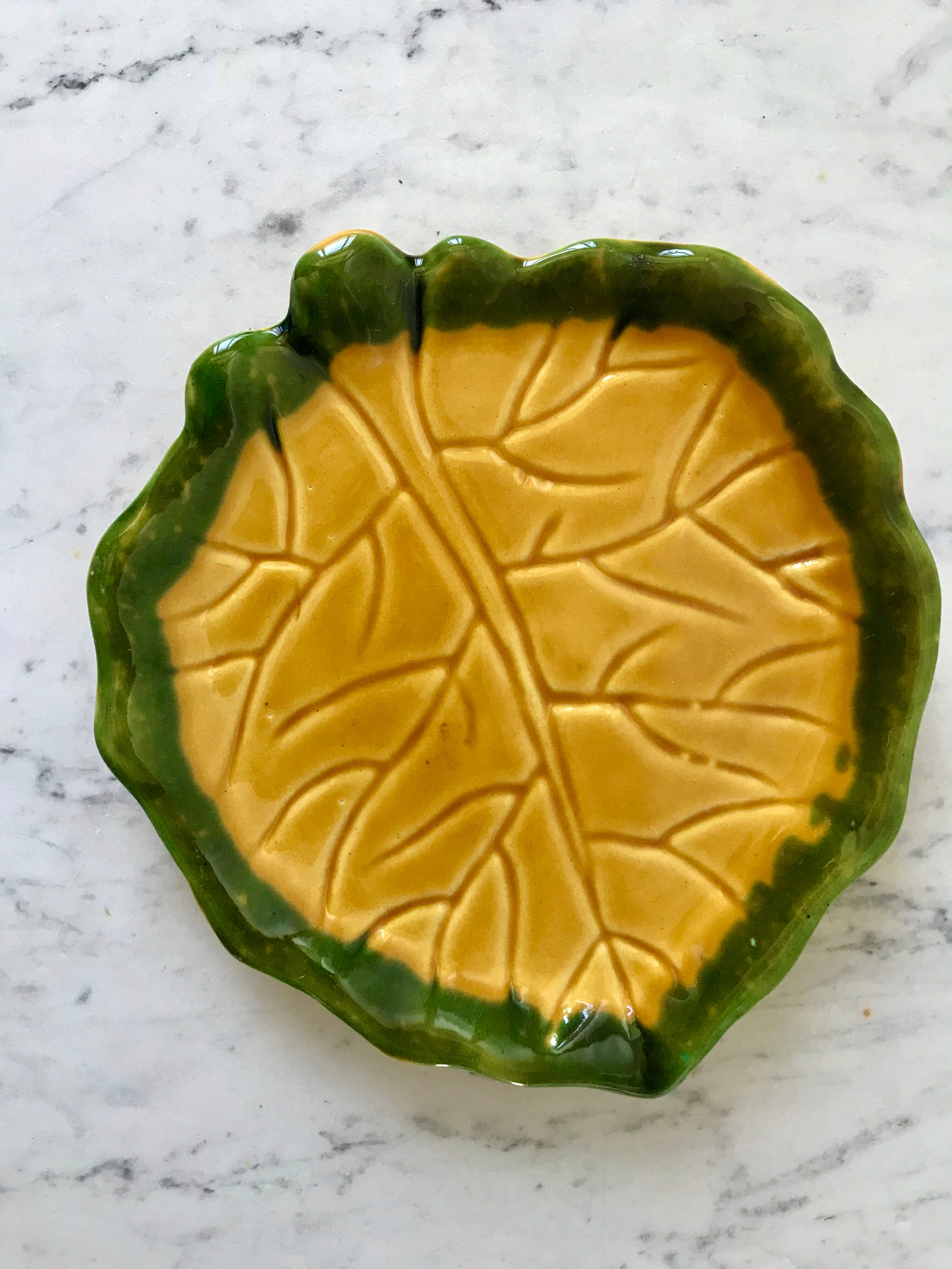 Leaf tray in yellow and green slip 60s-70s