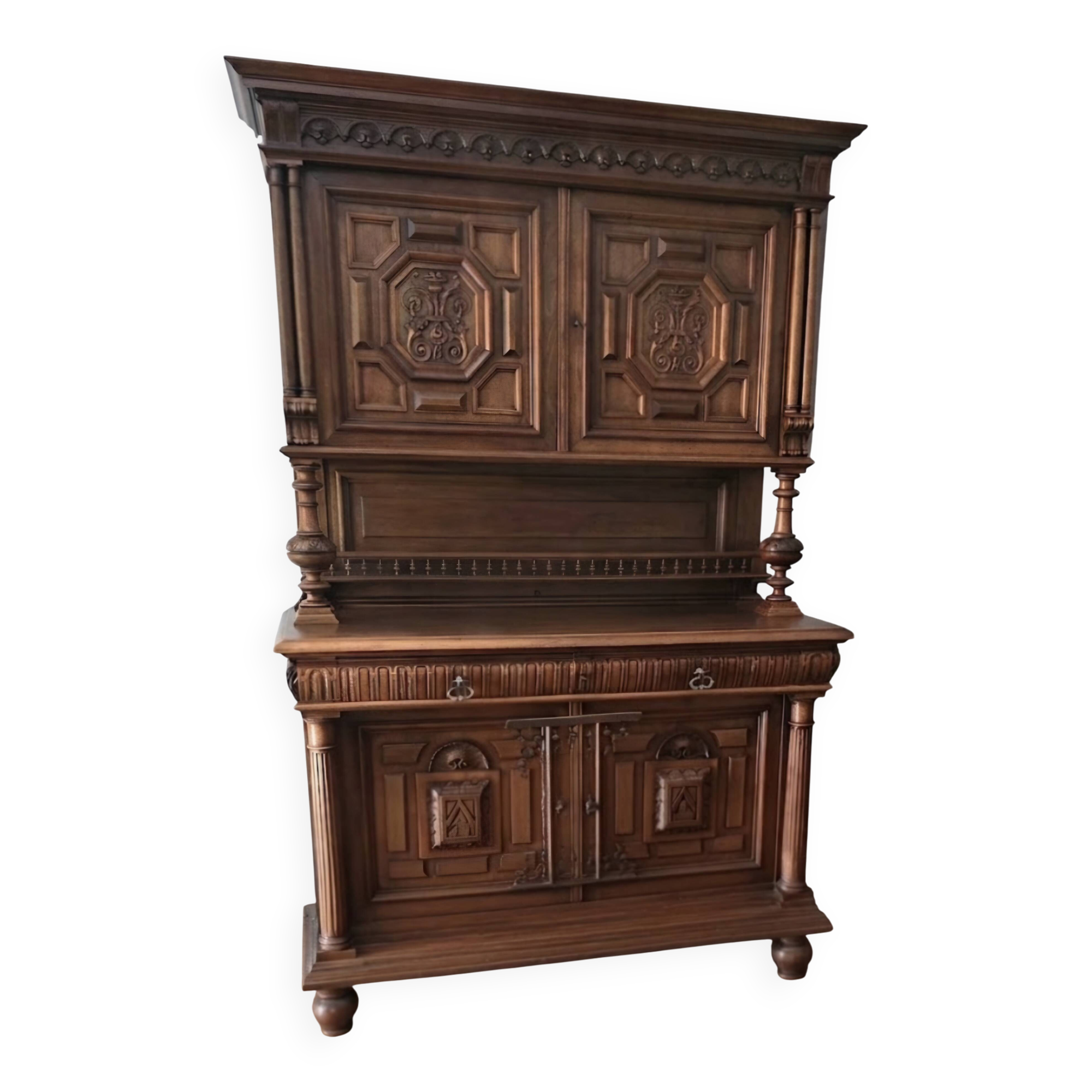Magnificent buffet/cabinet in two parts, antique Henri II style, solid wood.