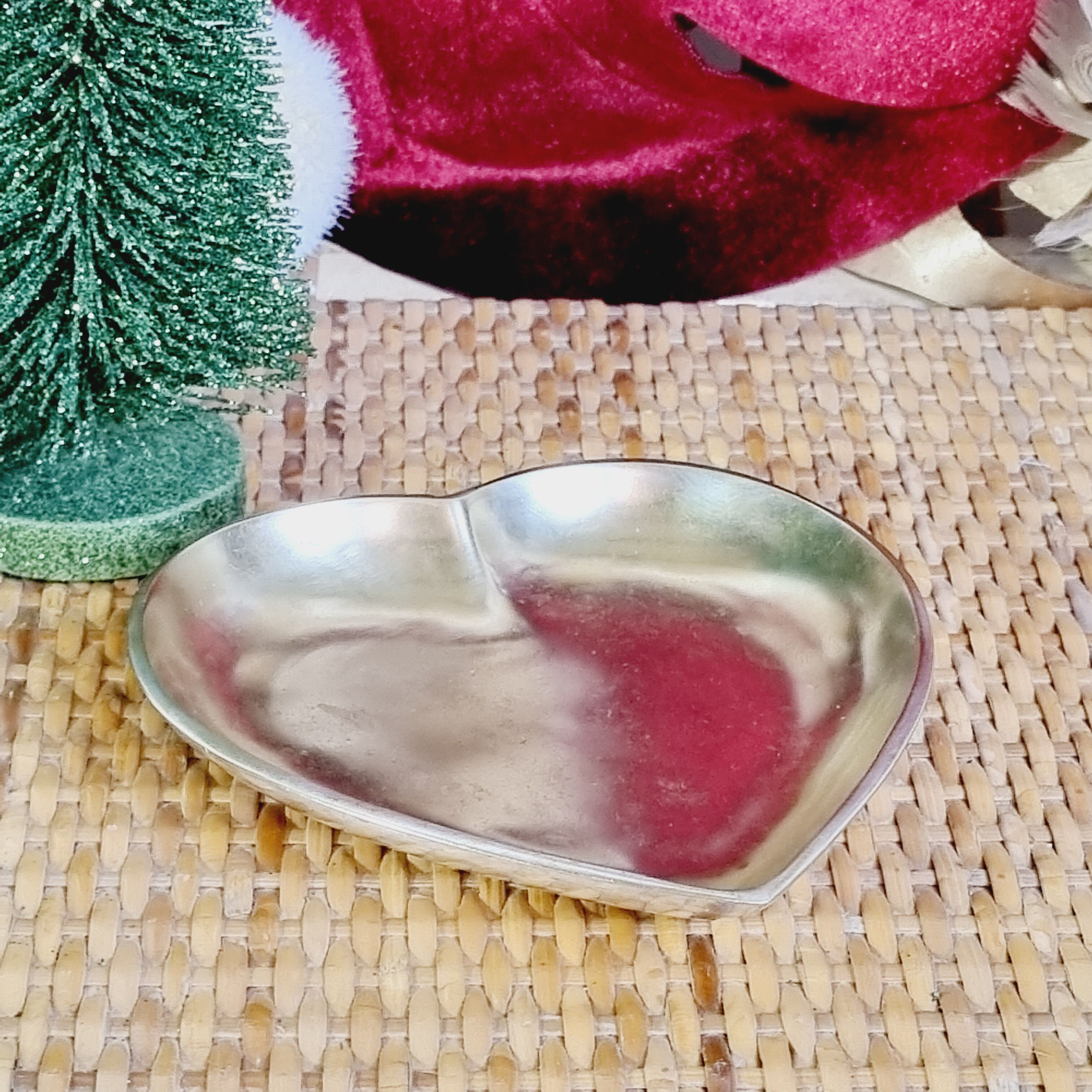 Empty brass heart pocket