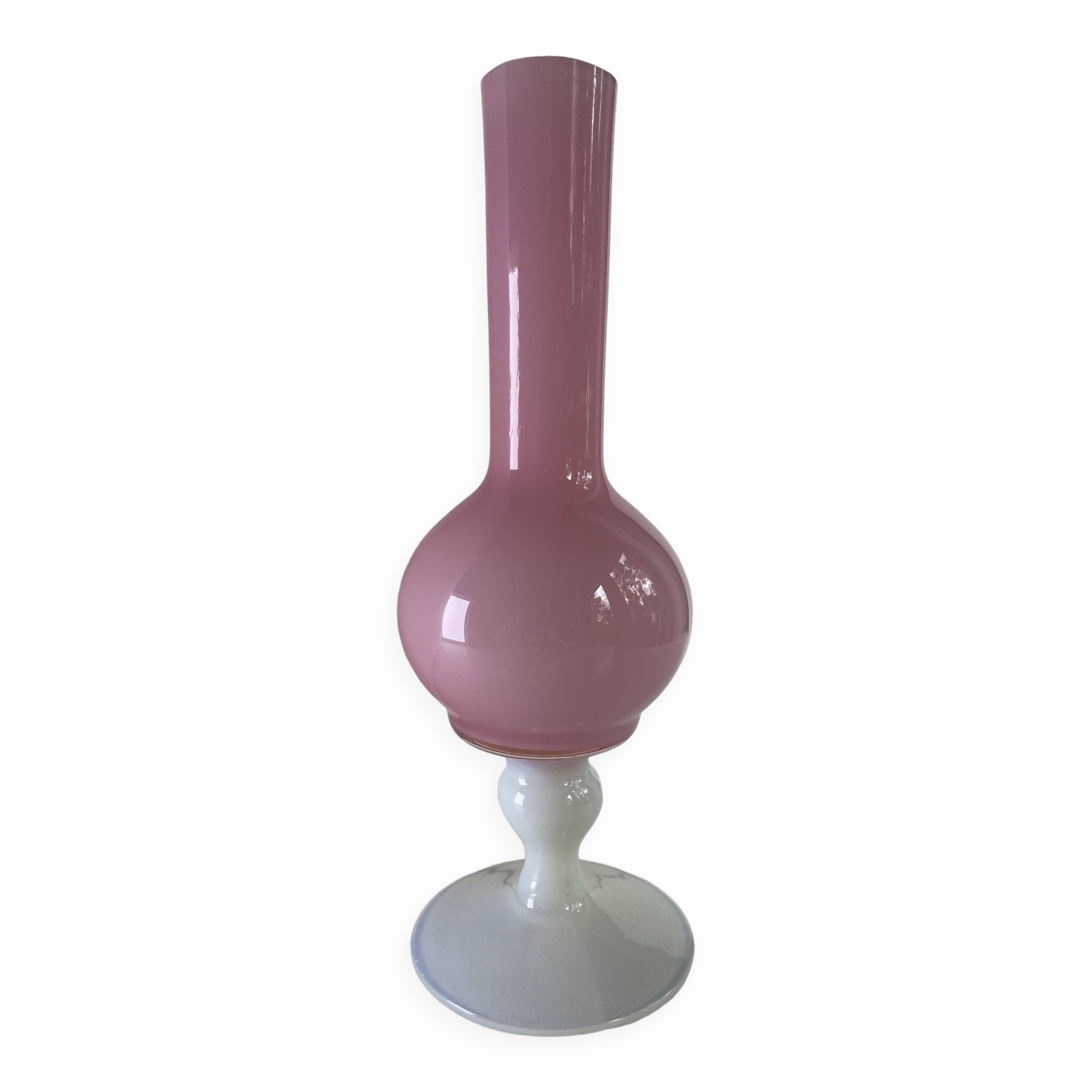 Vase en opaline rose