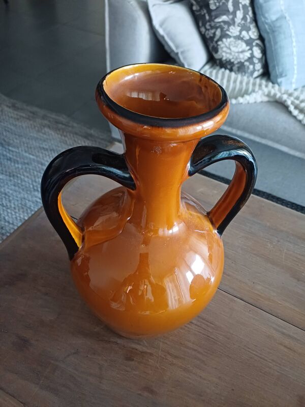 Vase en céramique vernissée signé “Lézignan”, France années 1960-70