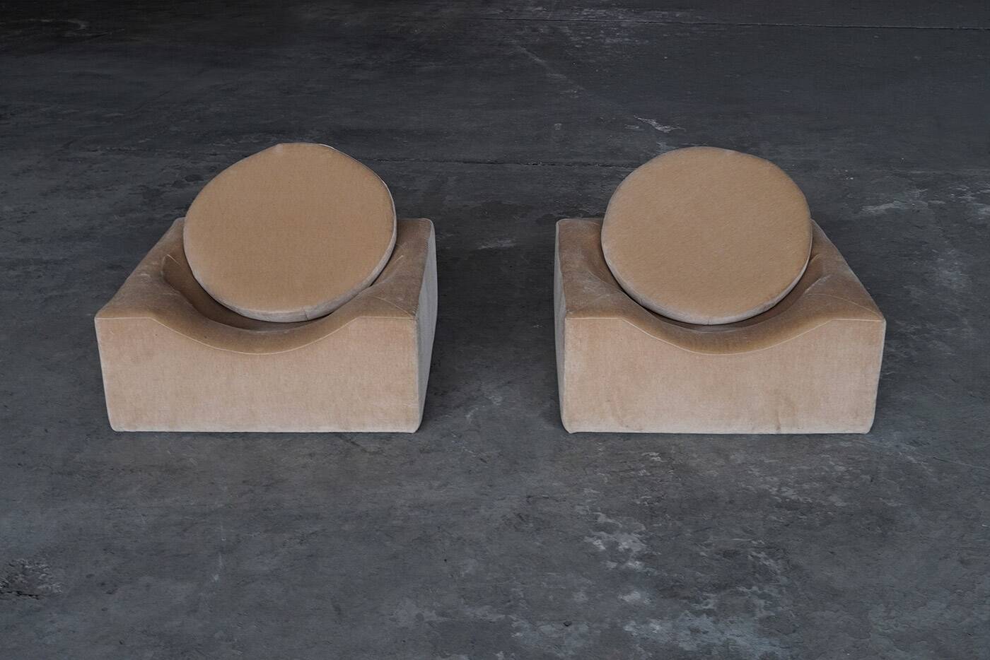 Pair of modernist lounge chairs, France 1970s
