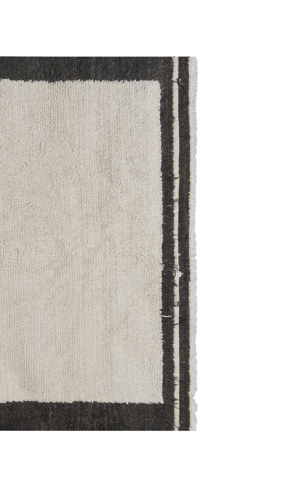 Vintage Turkish handmade rug 142x213 cm