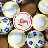 Lot de 4 assiettes en faïence vintage