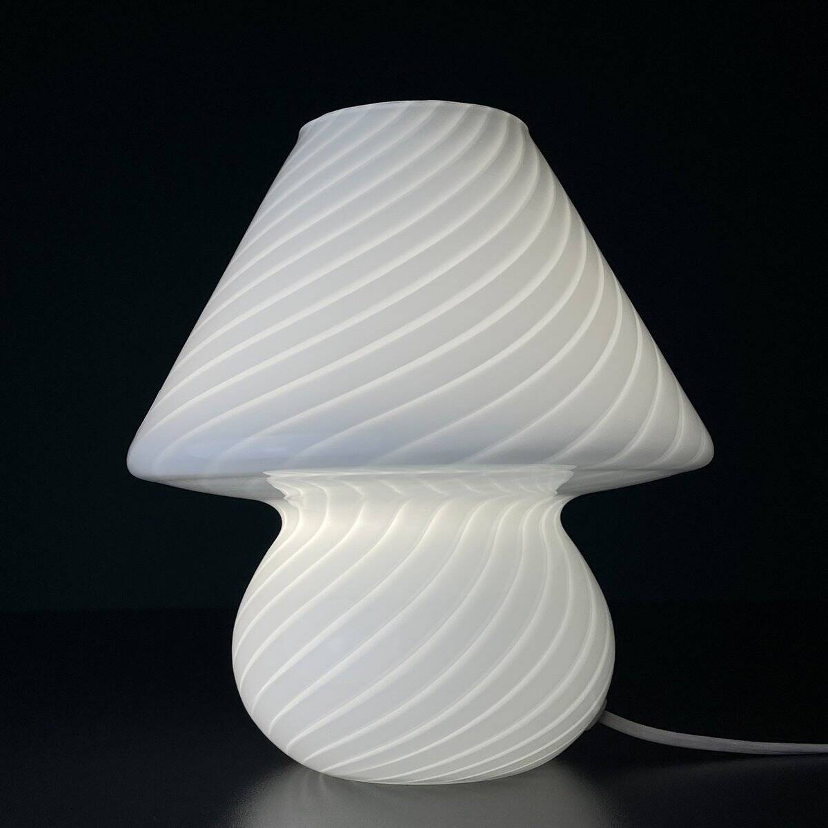 Vintage Murano glass table lamp in a swirling mushroom shape, Italy, 1970s.