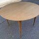 Table à manger scandinave ronde extensible décapée en teck brut 1950