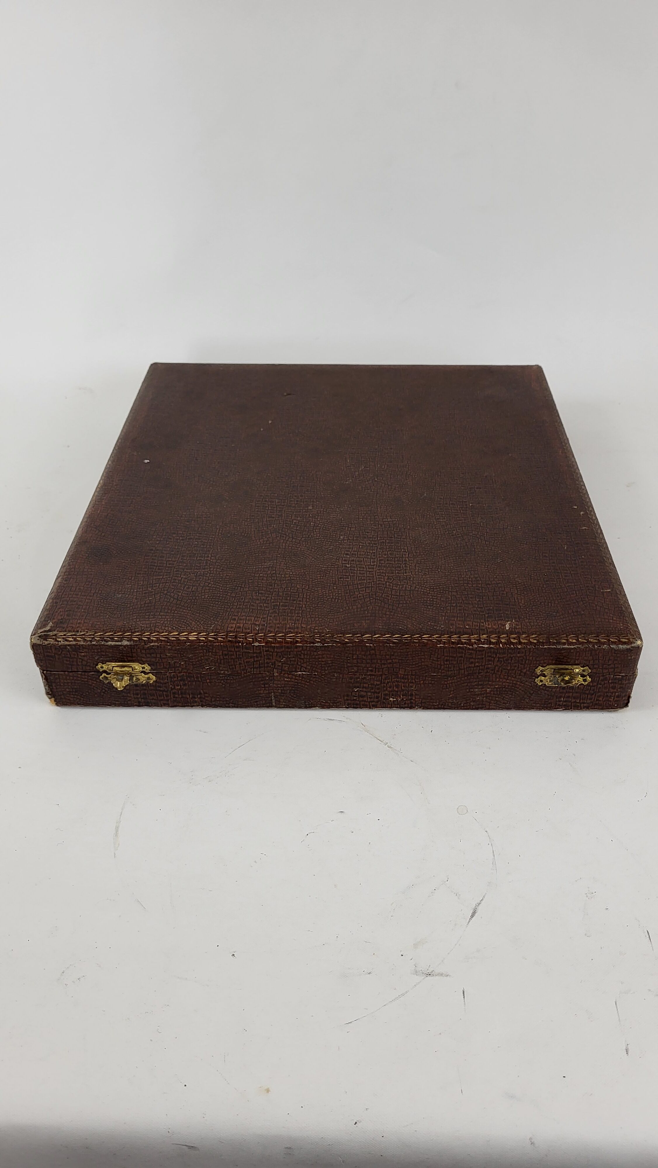 Service 21 knives handle bakelite steel blade