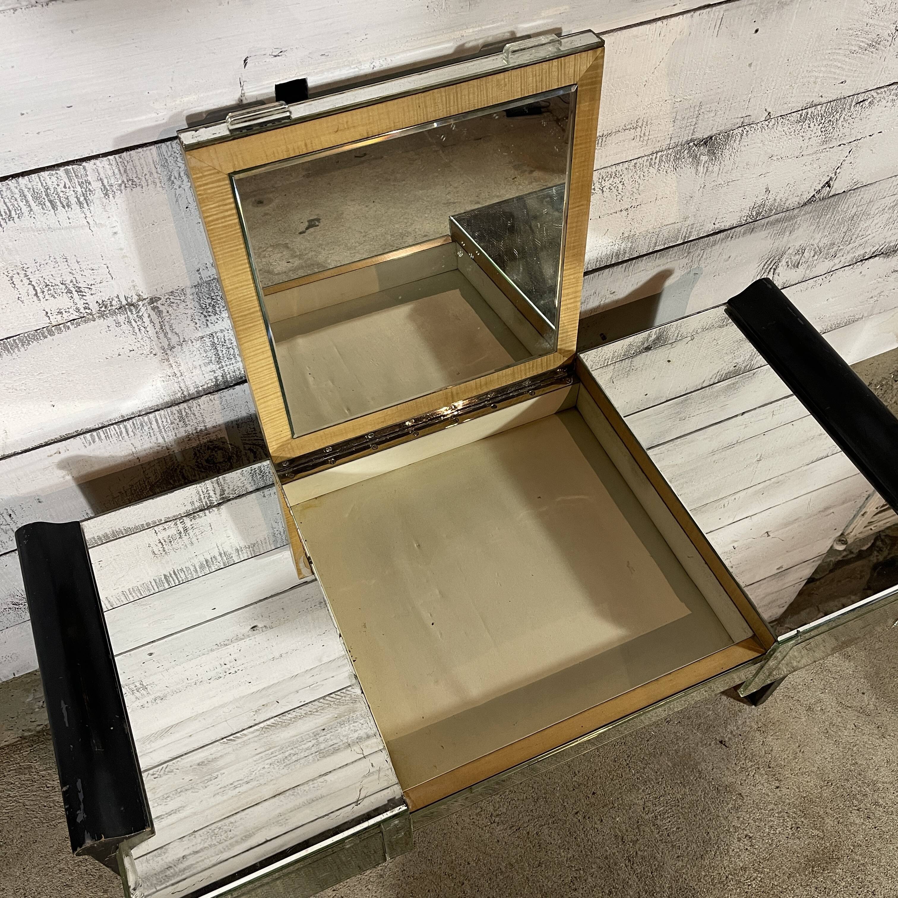 Vintage mirror dressing table