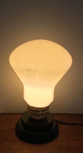 Lampe de table forme ampoule des années 1970
