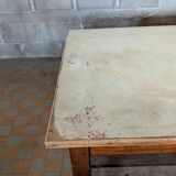 Farm table