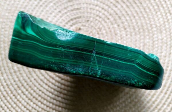 Vide-poche en malachite naturelle du Congo