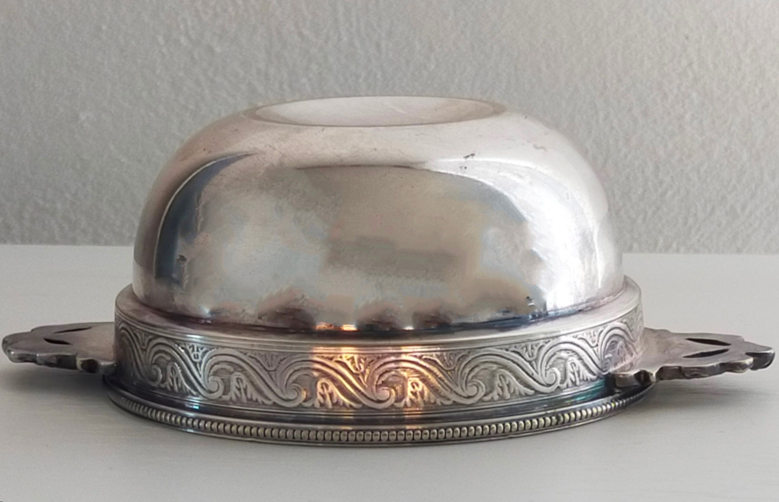 Christofle bowl in silver metal