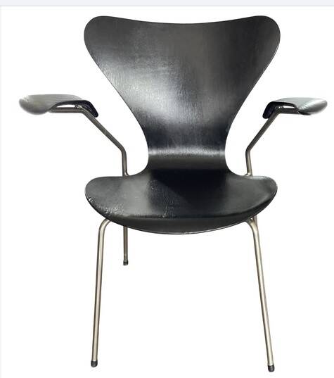 Chair 3207 – Arne Jacobsen for Fritz Hansen, Denmark