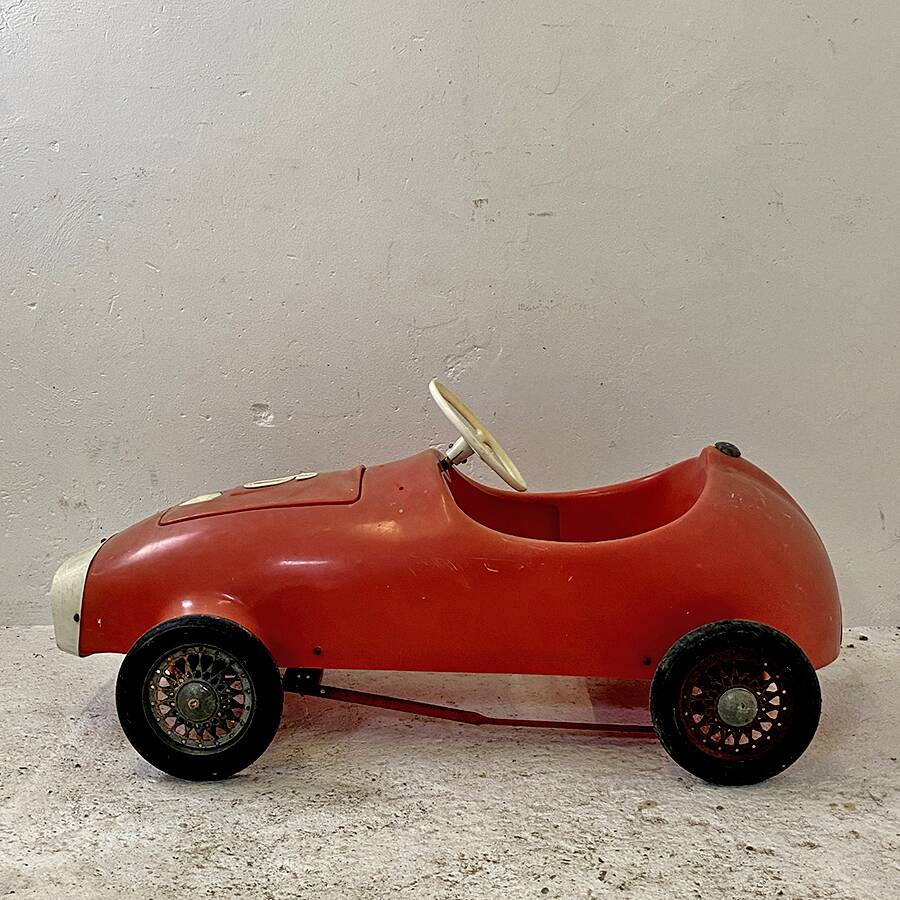 Voiture à pédales Ferrari modèle Monza par Pines Made in Italy Selency