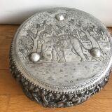 Hammered metal pot cover