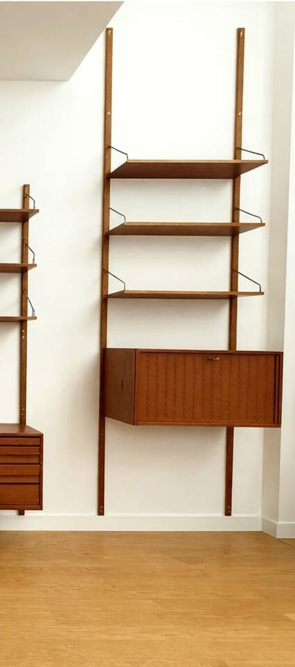 Etagère murale modulable en teck – design danois attr. Poul Cadovius
