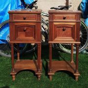 2 tables de chevets en bois massif
