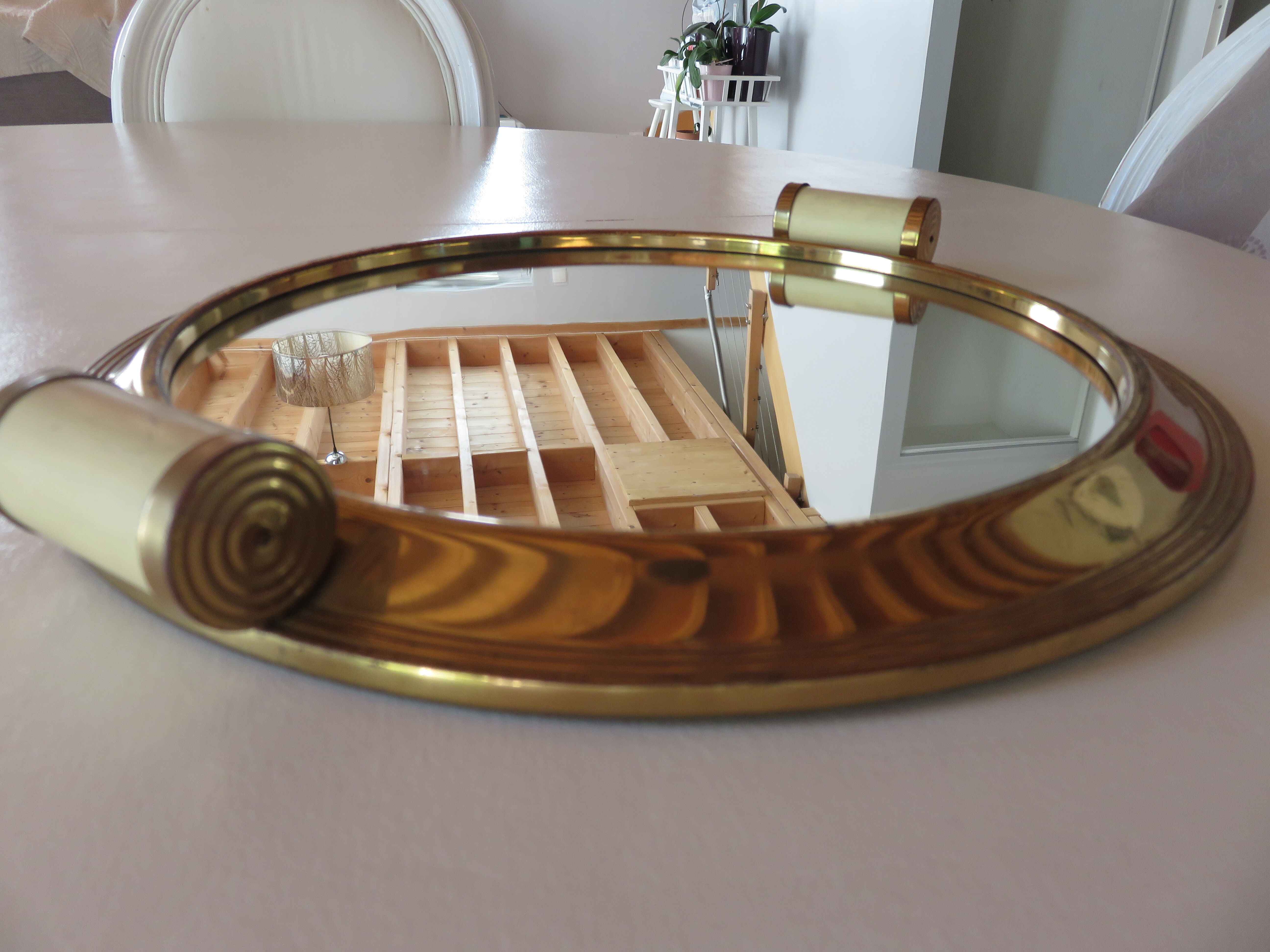 Round vintage mirror tray in Art Deco style