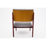 Fauteuil gris et jaune