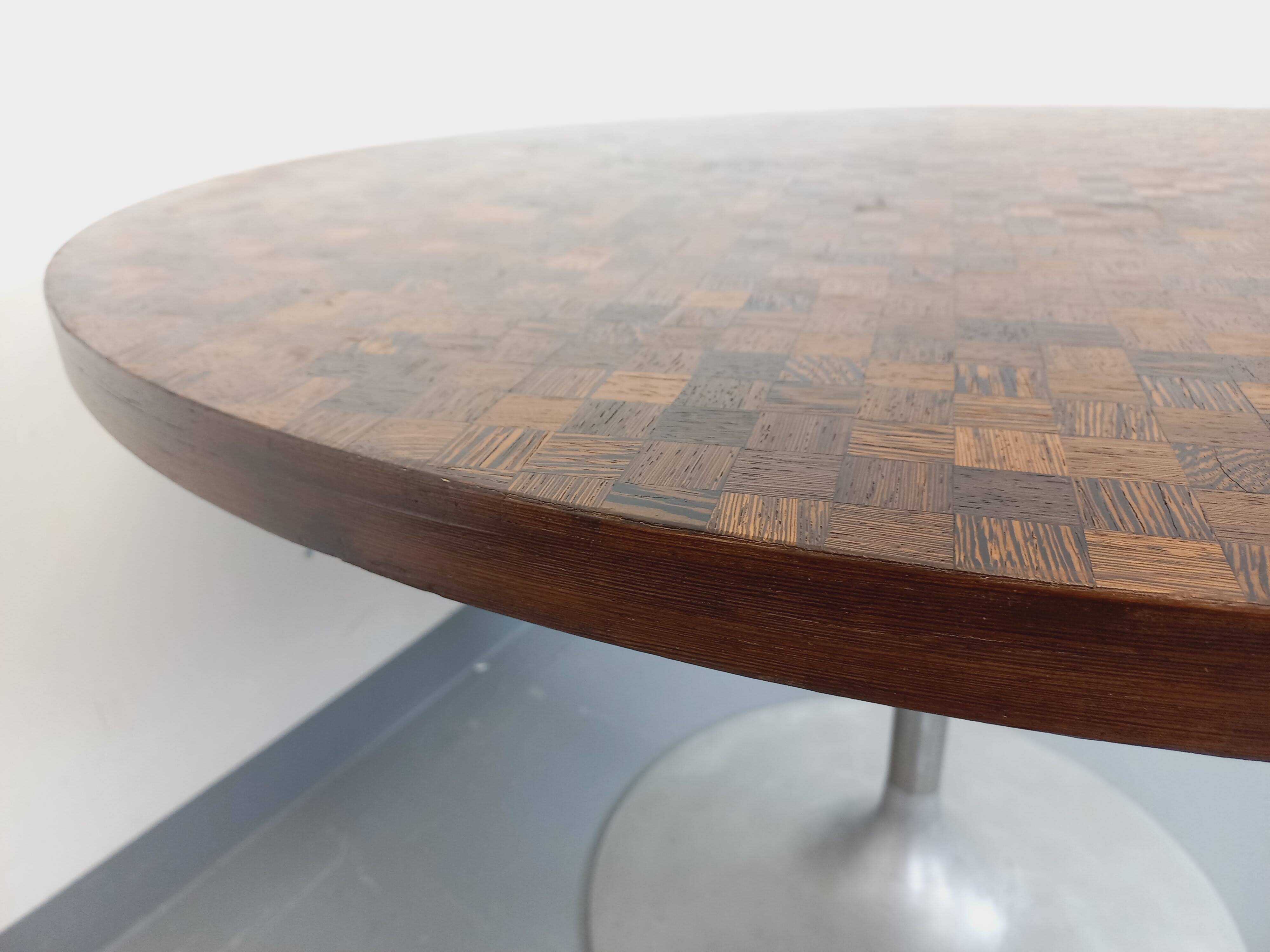 Vintage round tulip dining table by Dieter Wackerlin