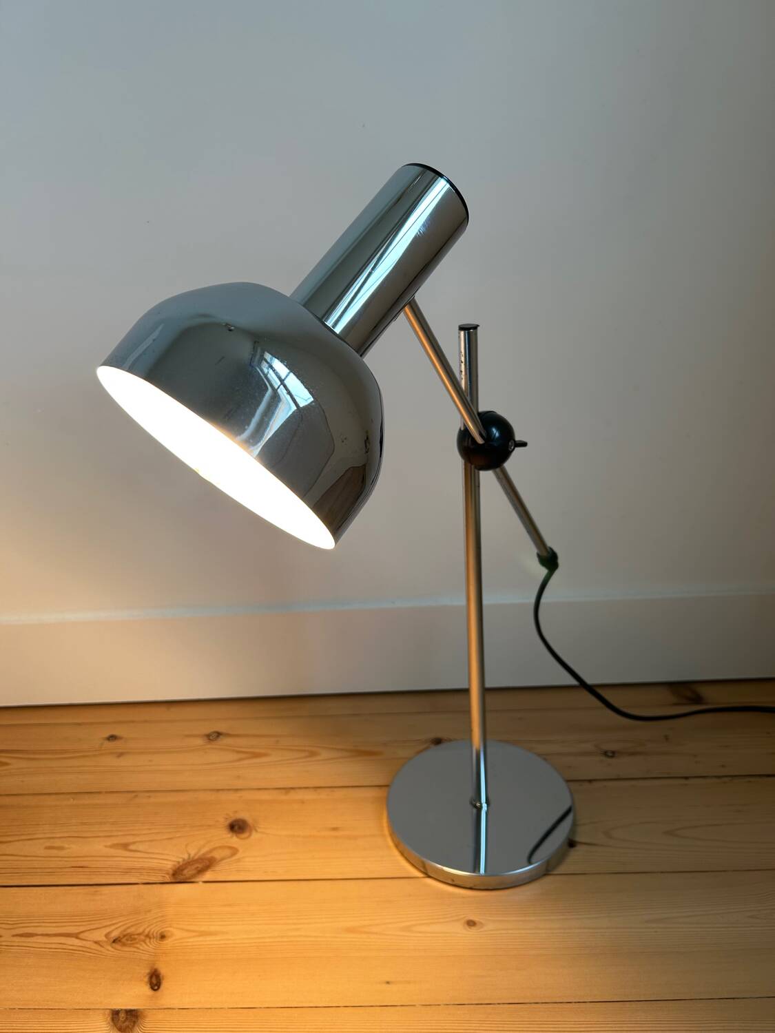 Vintage chrome metal desk lamp