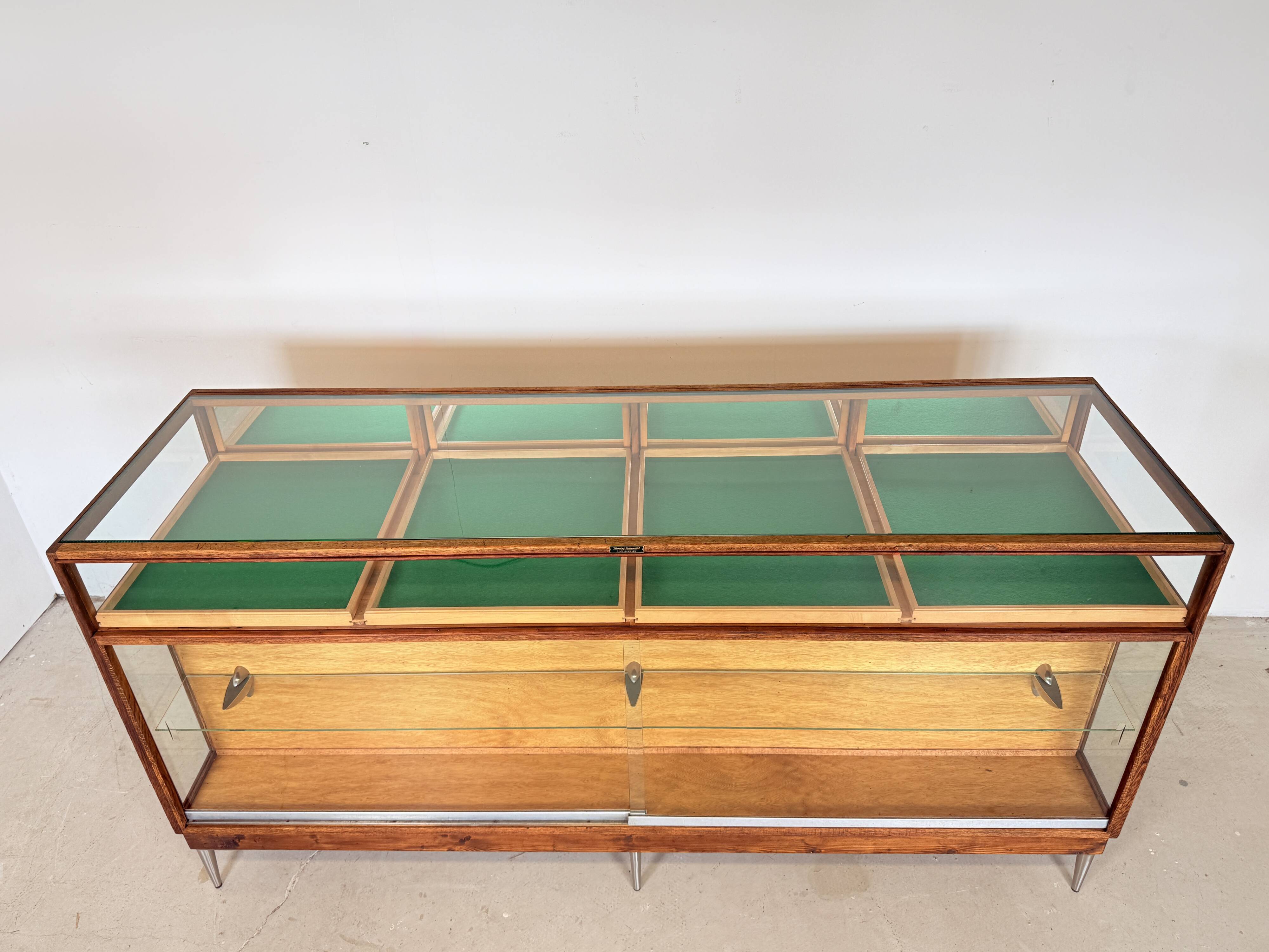 Vintage counter display case, Flemming’s Ladenmöbel