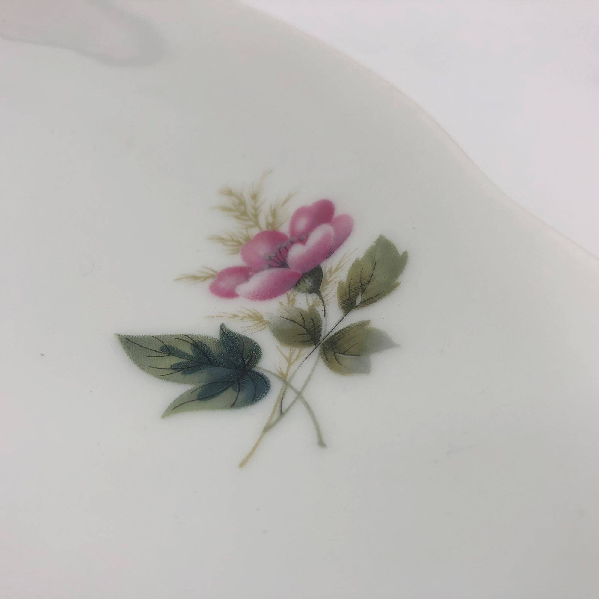 Oval serving dish in Limoges porcelain, Chastagner