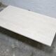 Table basse vintage en travertin