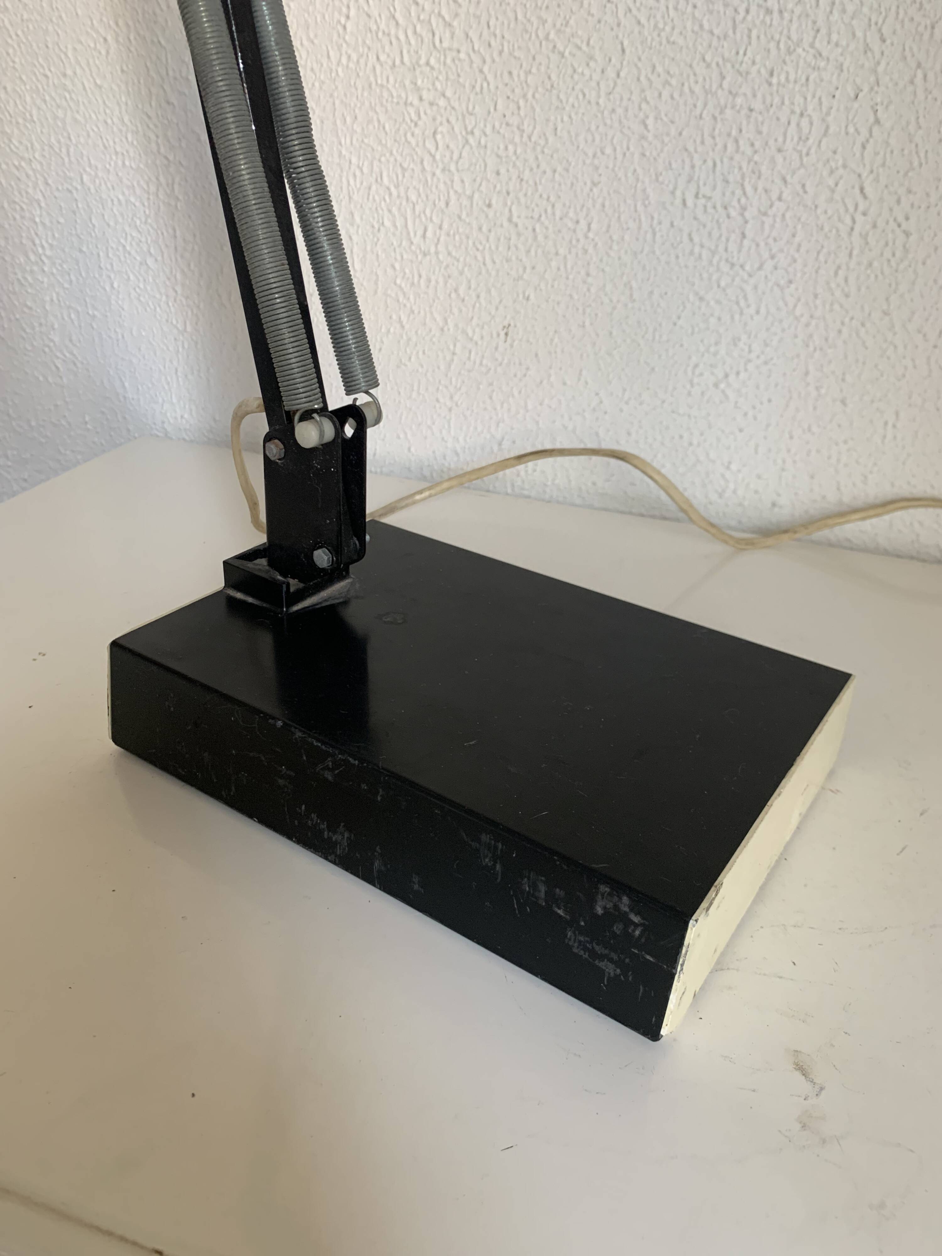 Lampe vintage 1970 d'architecte Twist noire bureau - 70 cm