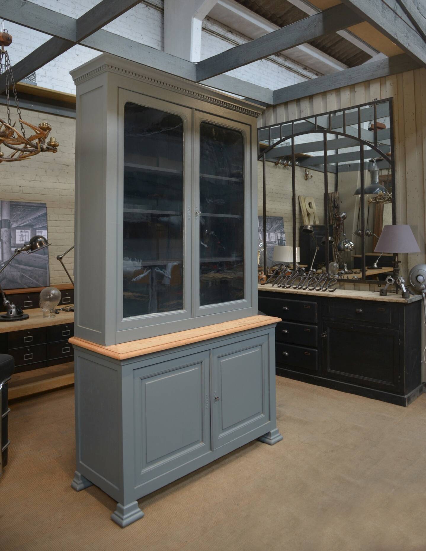 Bookcase sideboard with 2 bodies in gray patinated fir