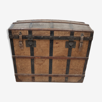 Travel trunk box