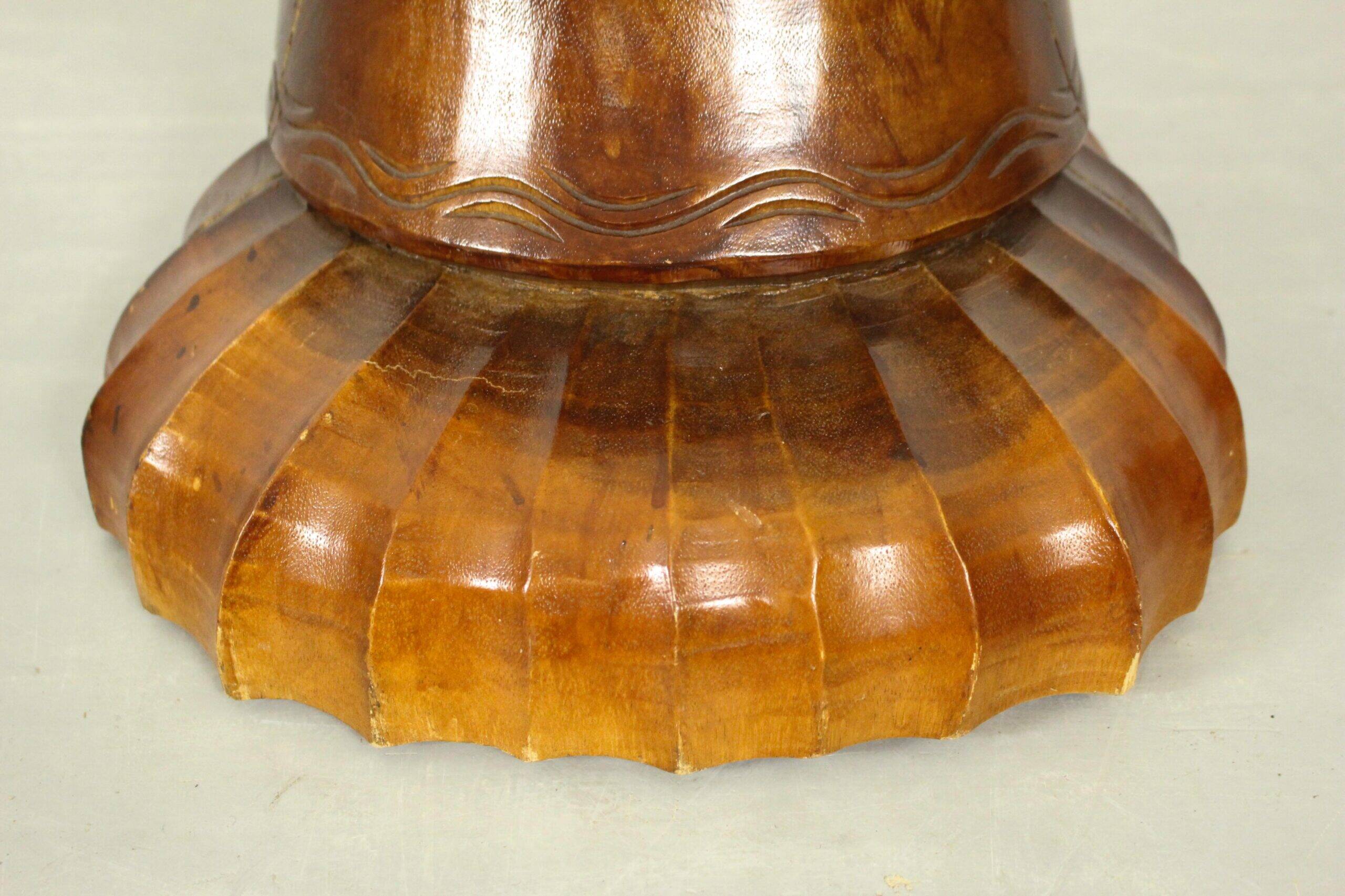 Chaise-main, siège sculptural surréaliste (style années 1970)