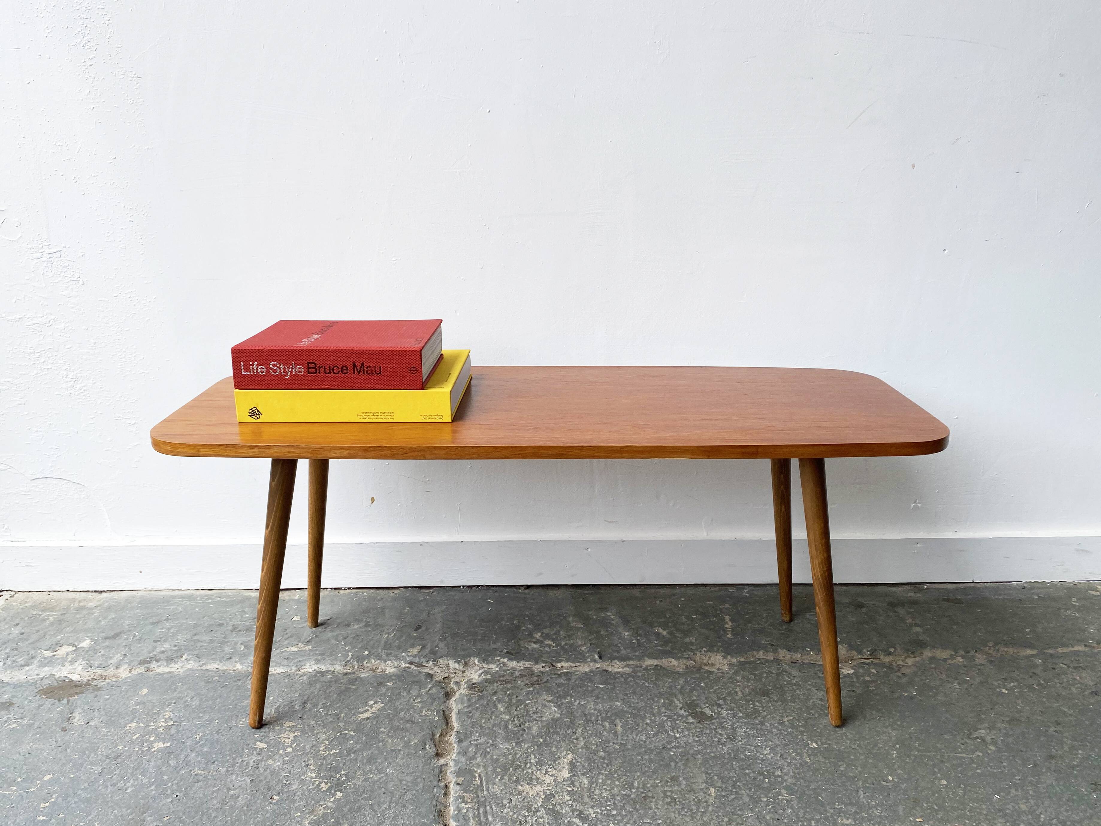 Table basse du milieu du siècle des années 1960