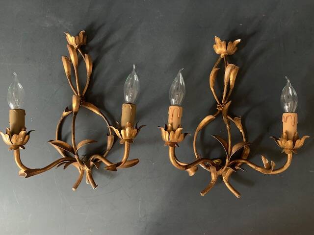 Paire d'appliques italiennes, feuilles en tôle dorée, 1940