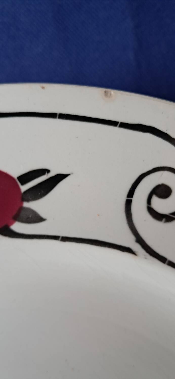 6 flat plates Boch Frères La Louvière. Melba