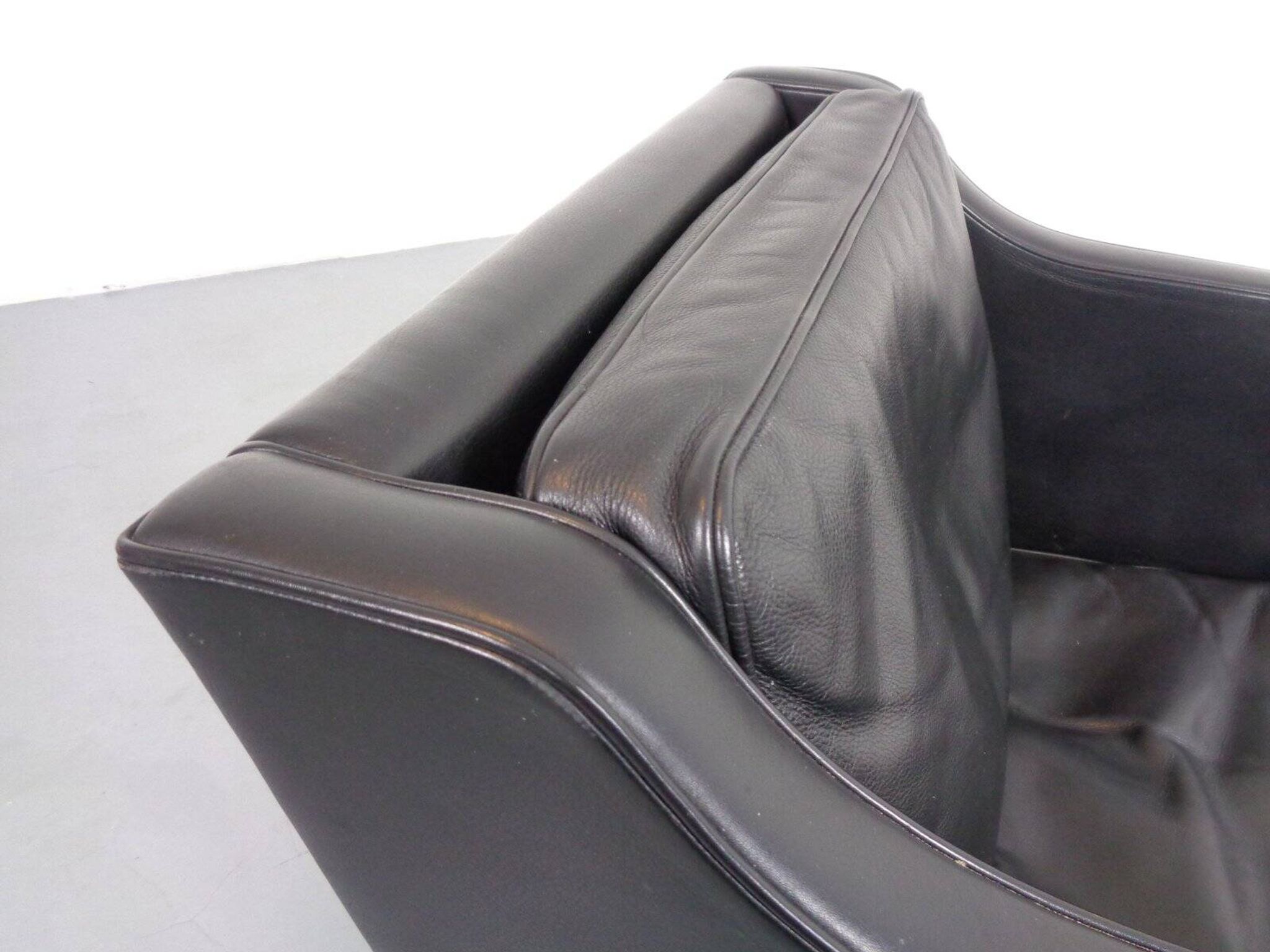 2321 Leather Armchair by Børge Mogensen for AS Fredericia Stolefabrik, Denmark, 1960s