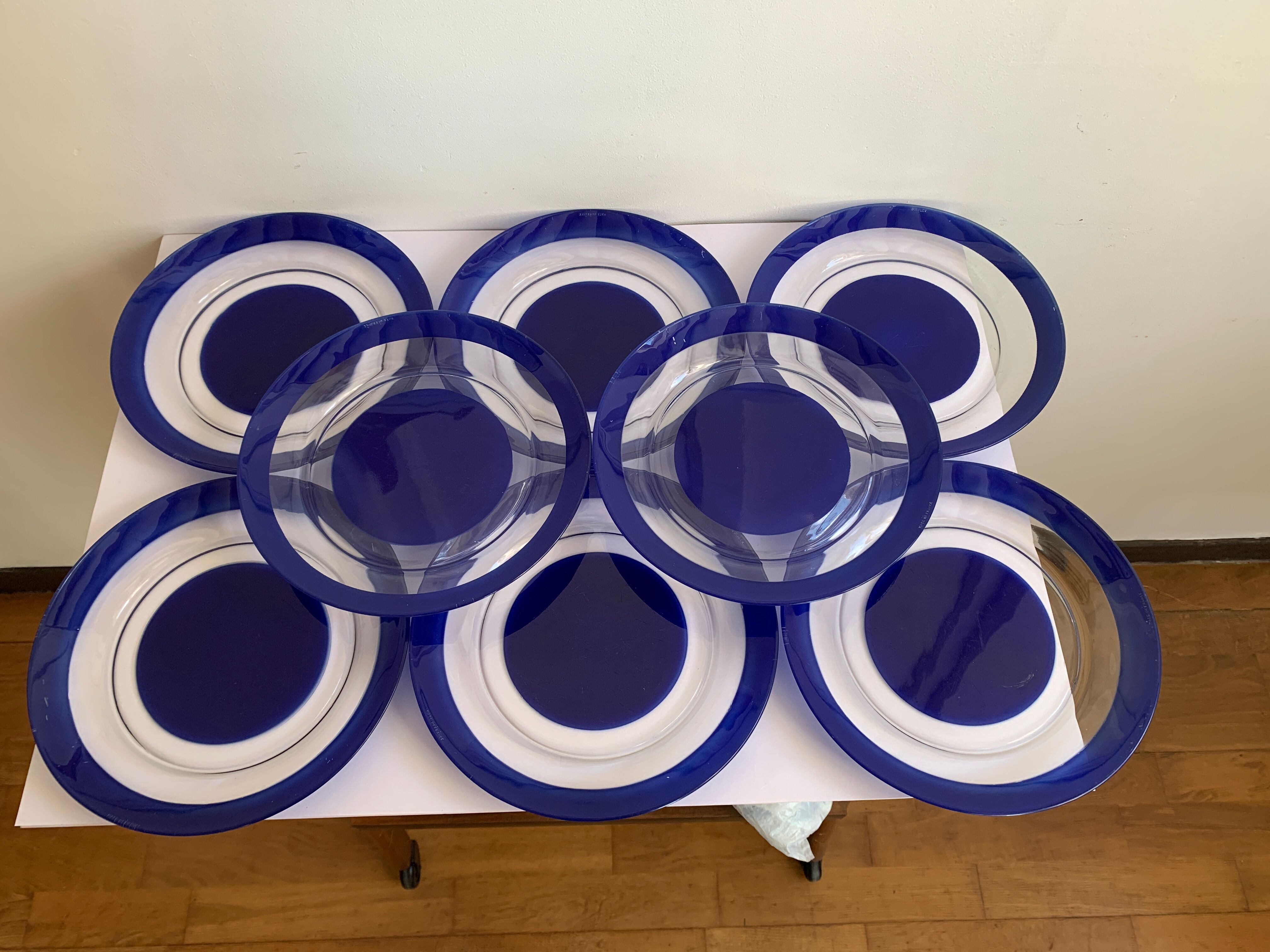 8 assiettes vintage