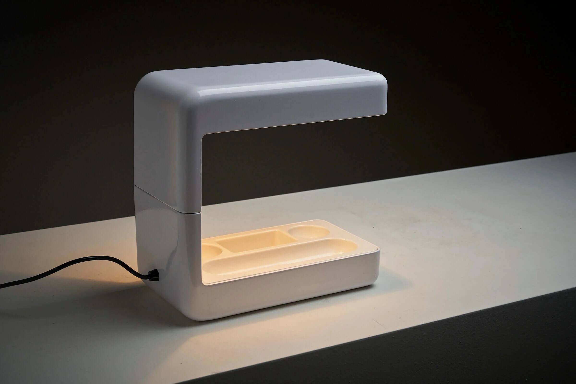 White 'Isos' desk lamp by Giotto Stoppino
