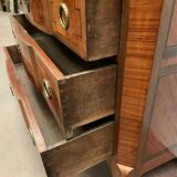 Transition style chest of drawers in rosewood and amaranth veneer, 20th century