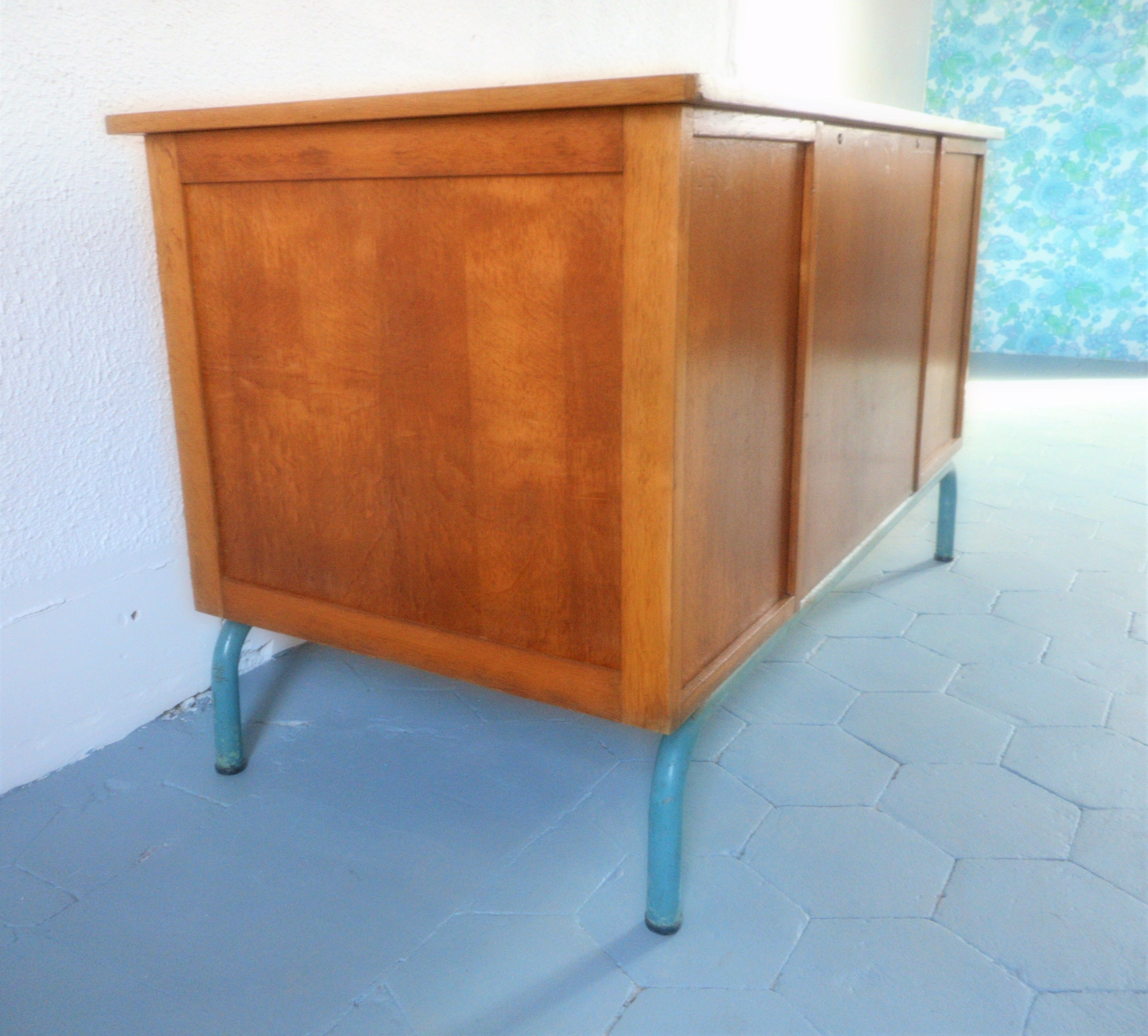 Schoolmaster's office