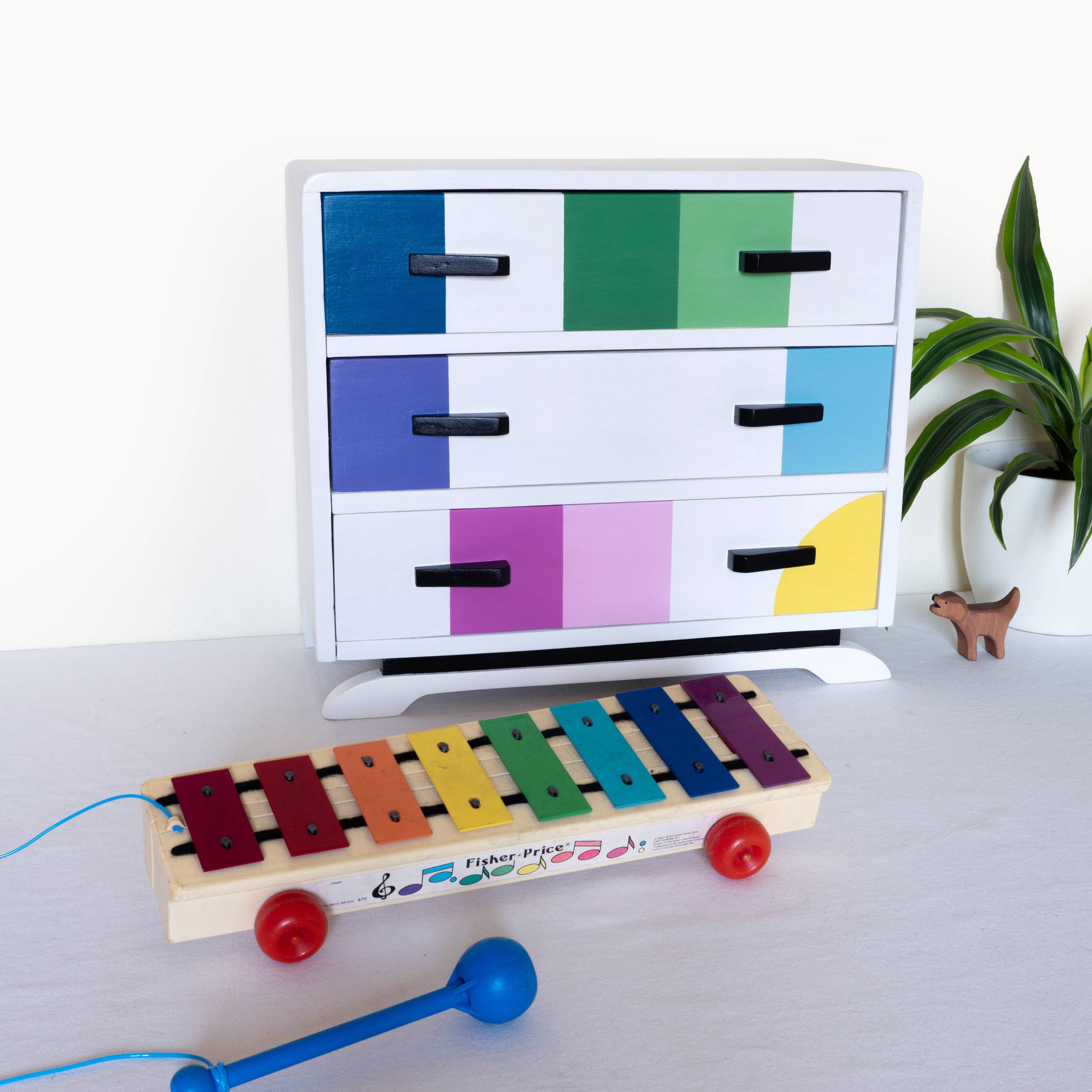 Doll chest of drawers