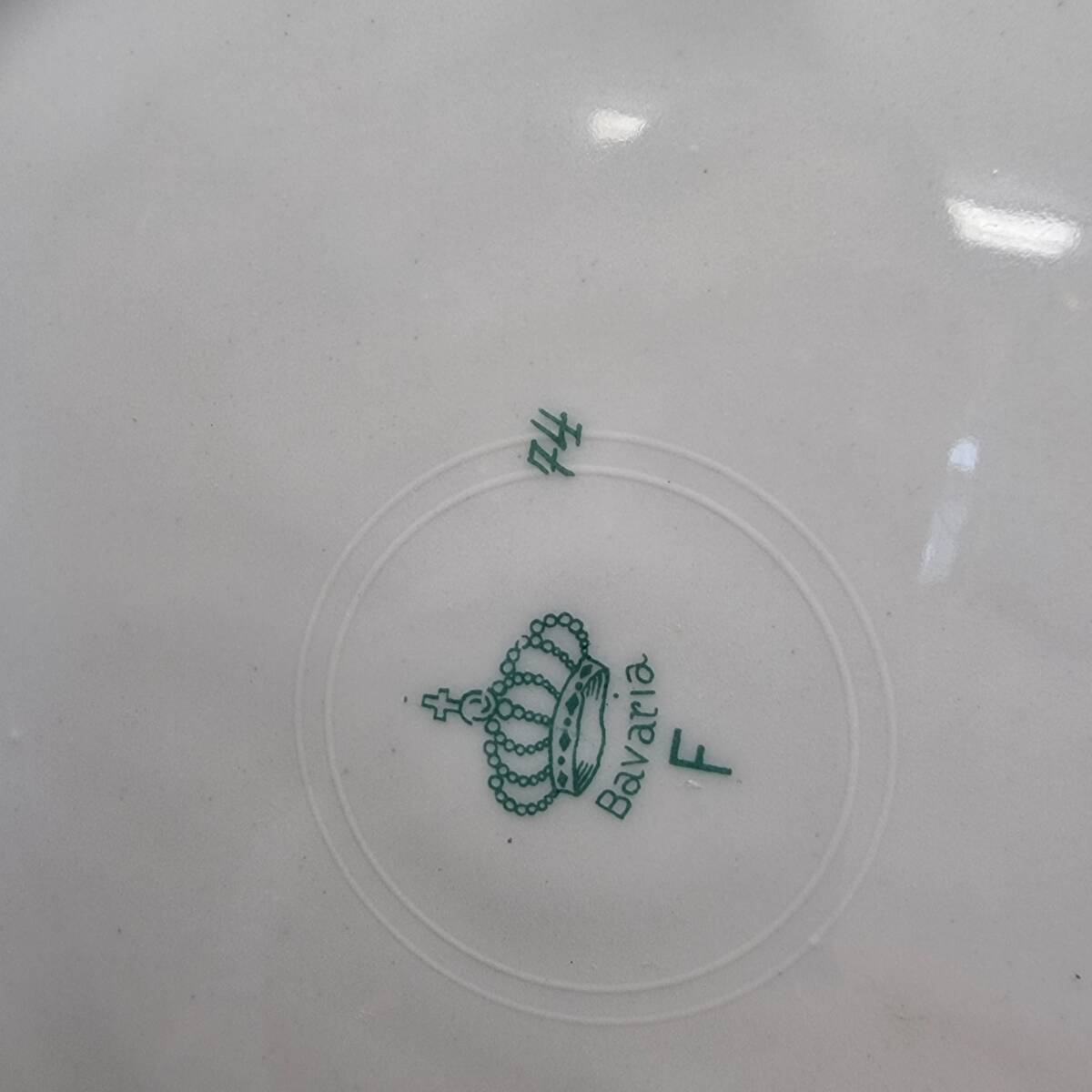 Vintage wall plate with herons