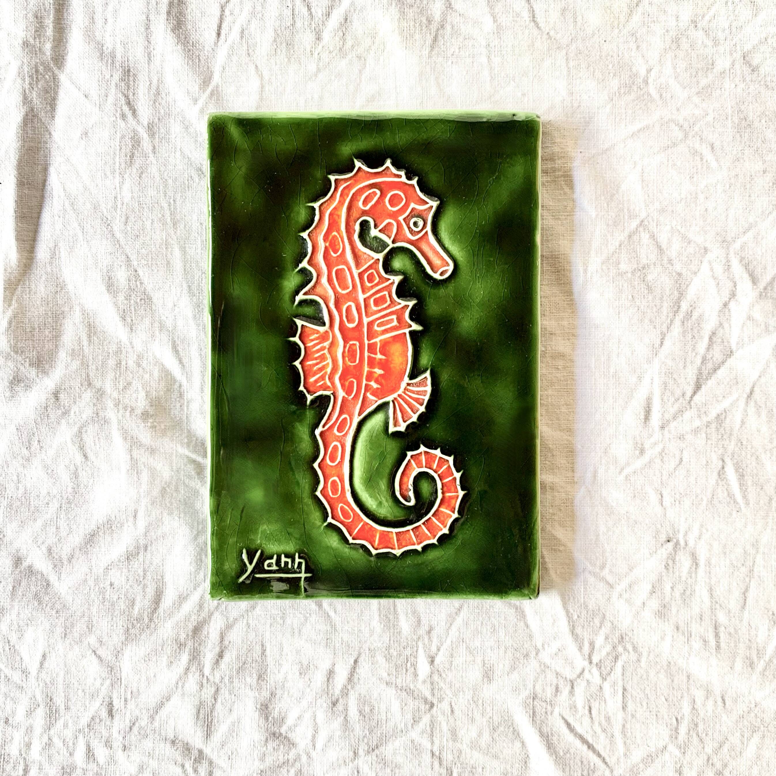 Small glazed ceramic seahorse wall plaque - key ring