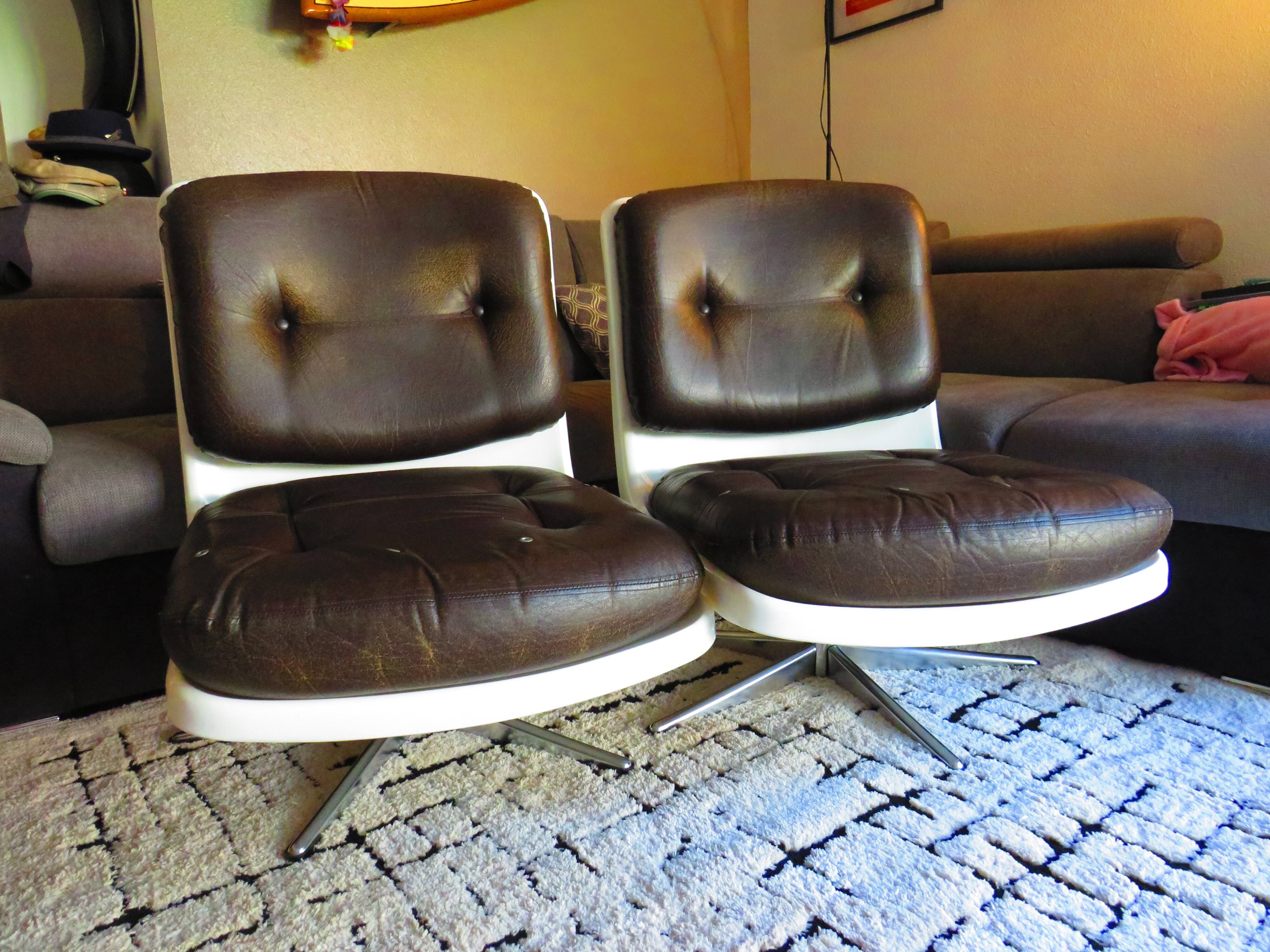 Fauteuils design 70s Grosfillex Albert Jacob – Pivotants & Rares