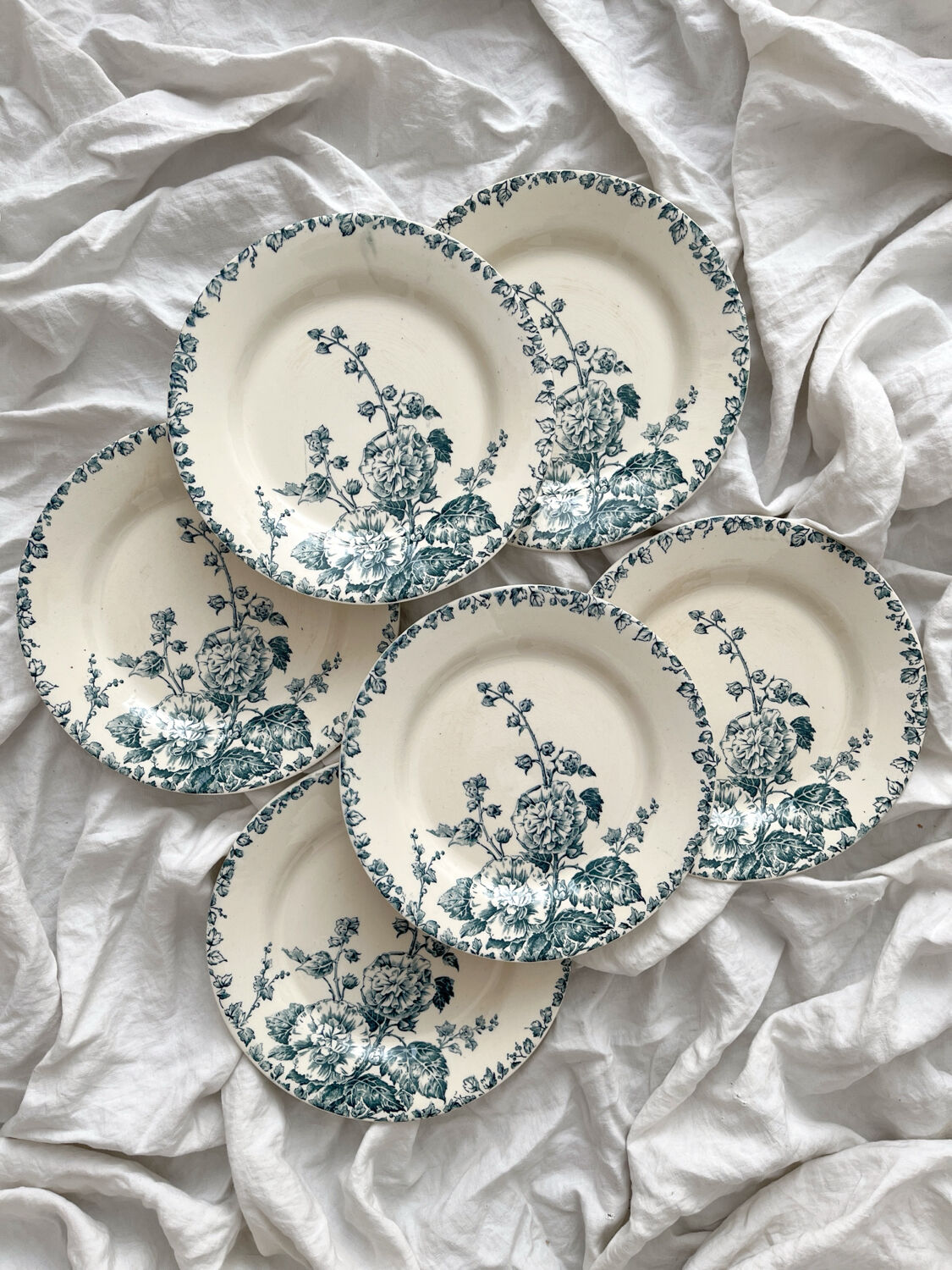 6 flat ironstone plates “Hollyhock” Gien