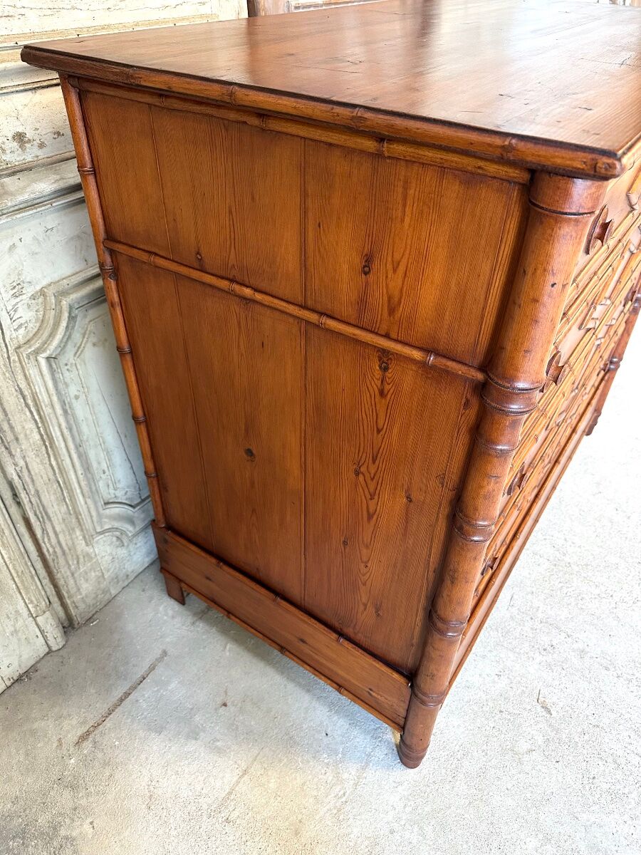 Commode style bambou en sapin époque 1900