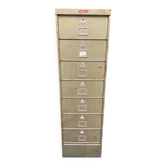 Industrial storage cabinet, clamshell cabinet