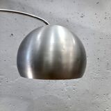 Lampadaire Arco en inox brossé avec le pied en travertin 1970